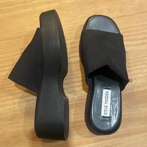 Steve Madden platform slides